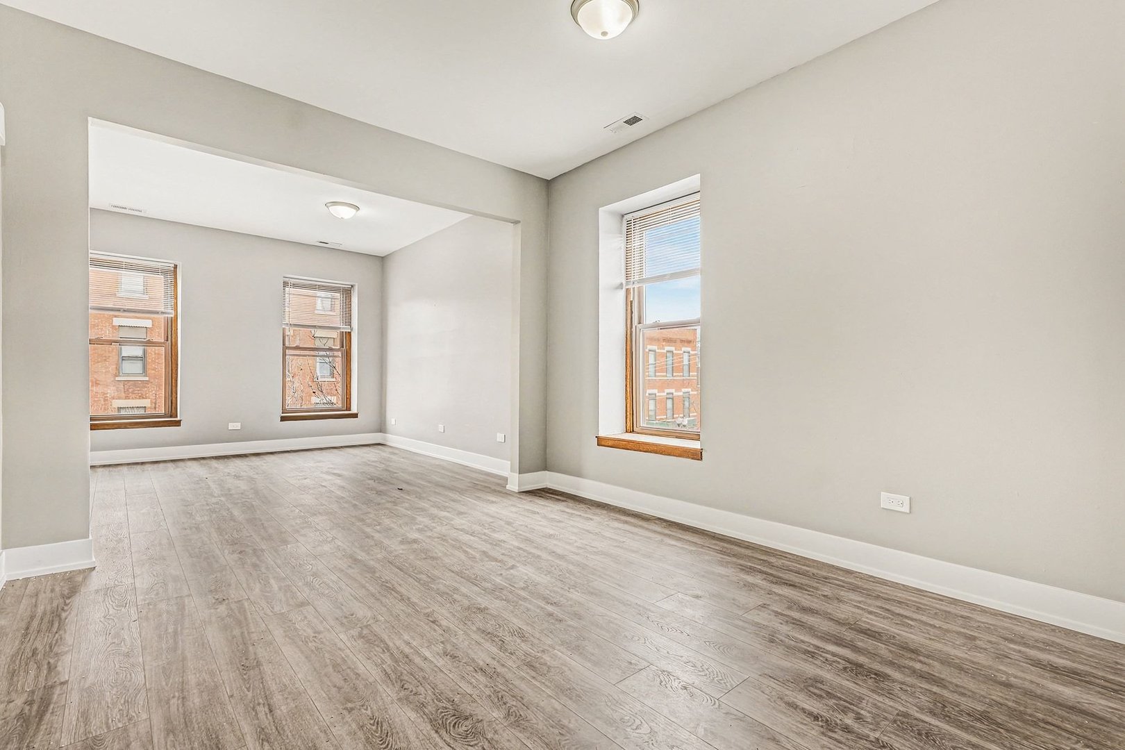 1503 W Taylor St #3 Chicago, IL 60607