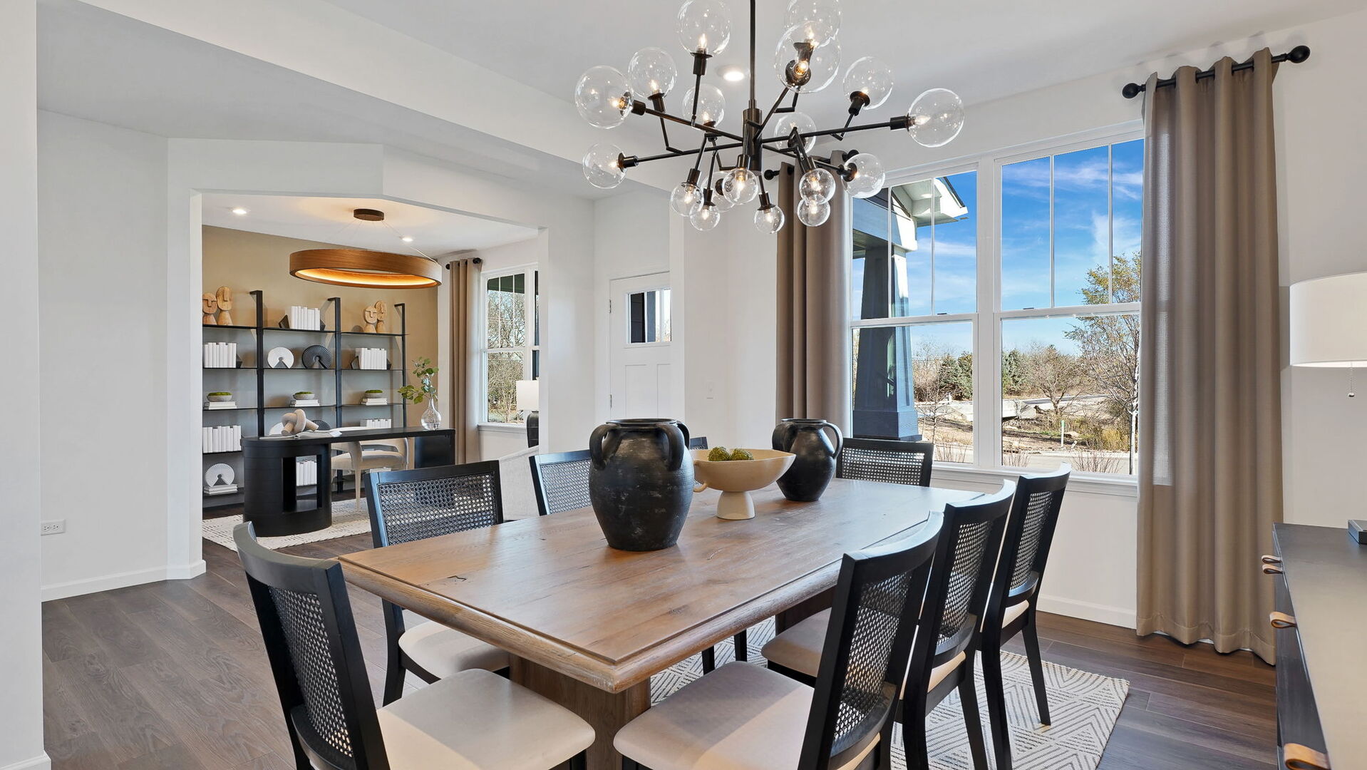 1660 Landy Ln Deerfield, IL 60015