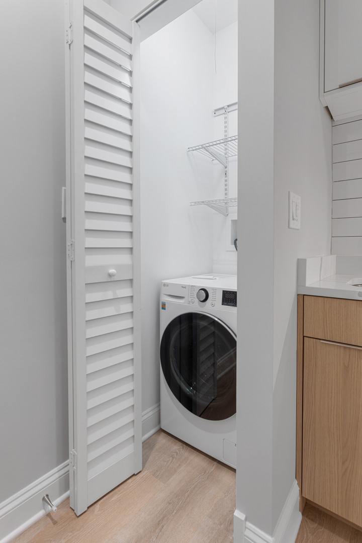 1627 W Chase Ave #1A Chicago, IL 60626