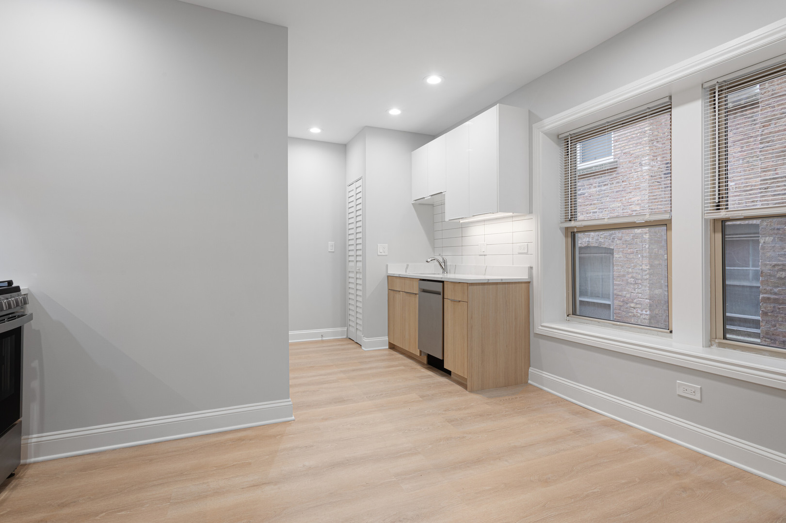 1627 W Chase Ave #1A Chicago, IL 60626