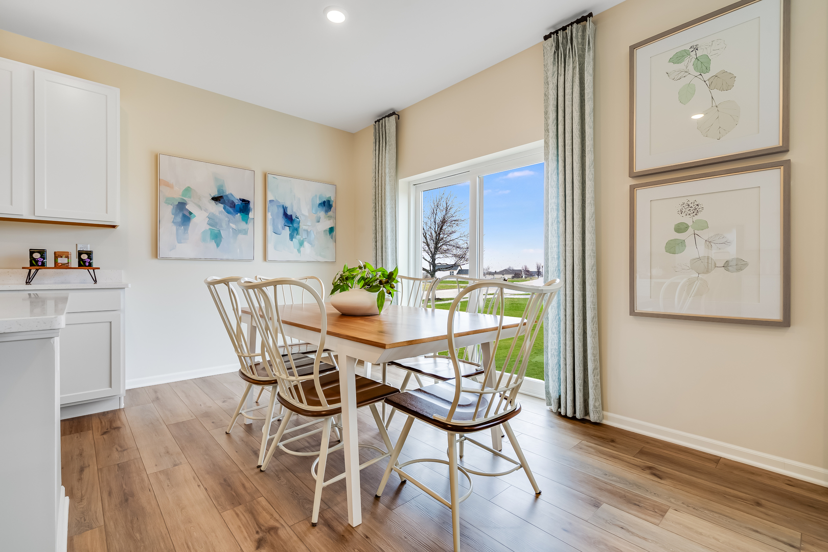 7611 Sassafras Ln Joliet, IL 60431