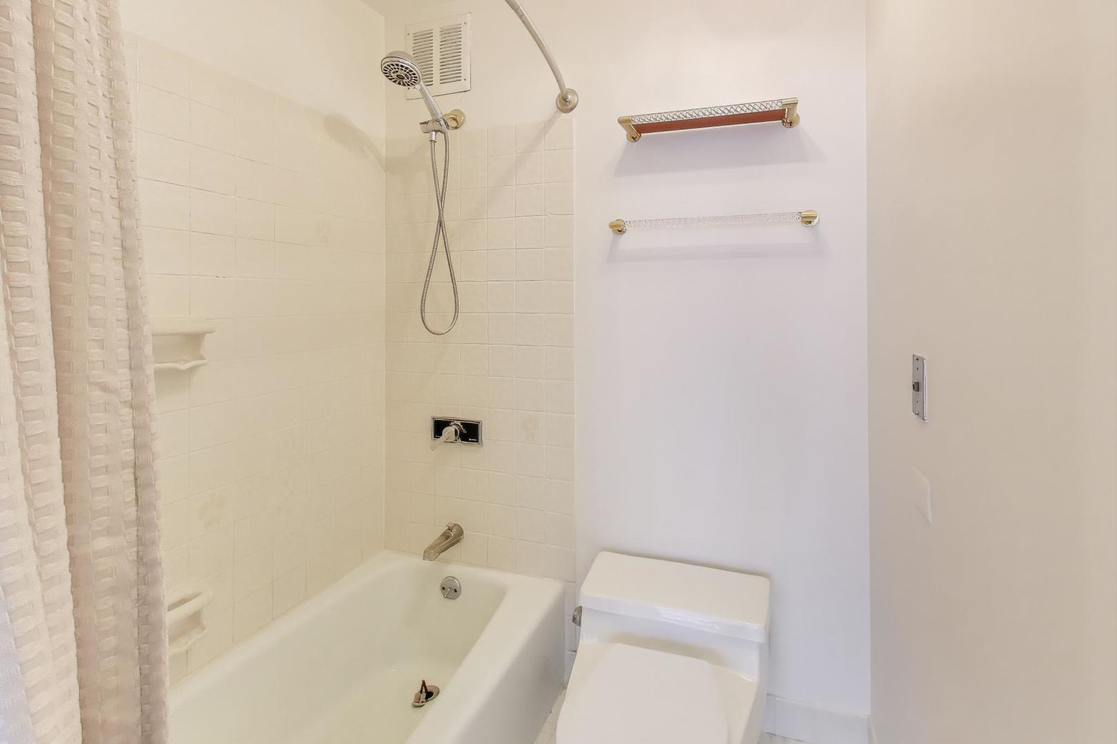 155 N Hbr Dr #5107 Chicago, IL 60601