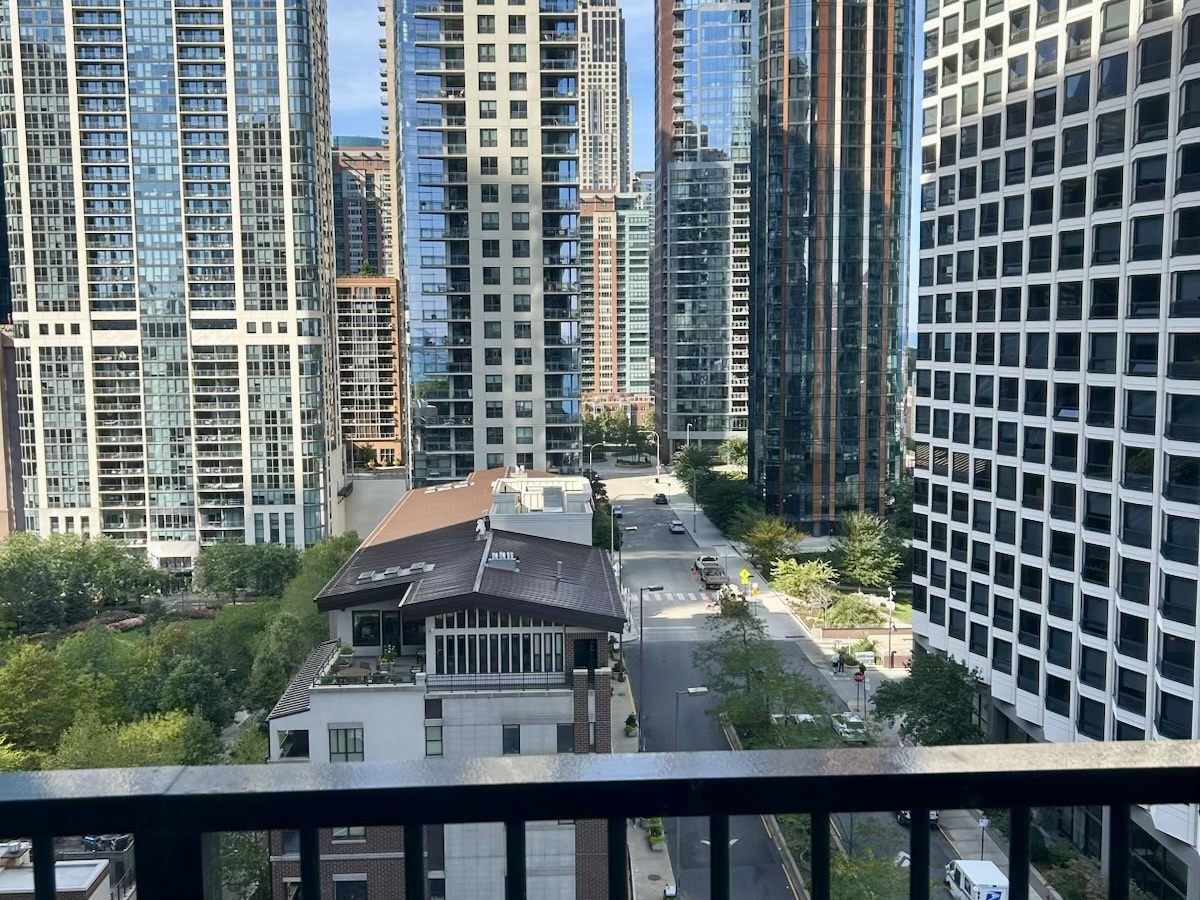 400 E Randolph St #1510 Chicago, IL 60601