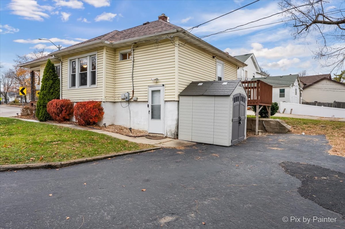 410 N Ctr St Joliet, IL 60435