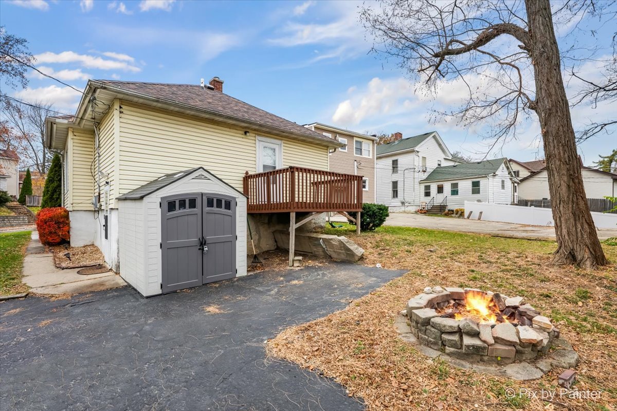 410 N Ctr St Joliet, IL 60435