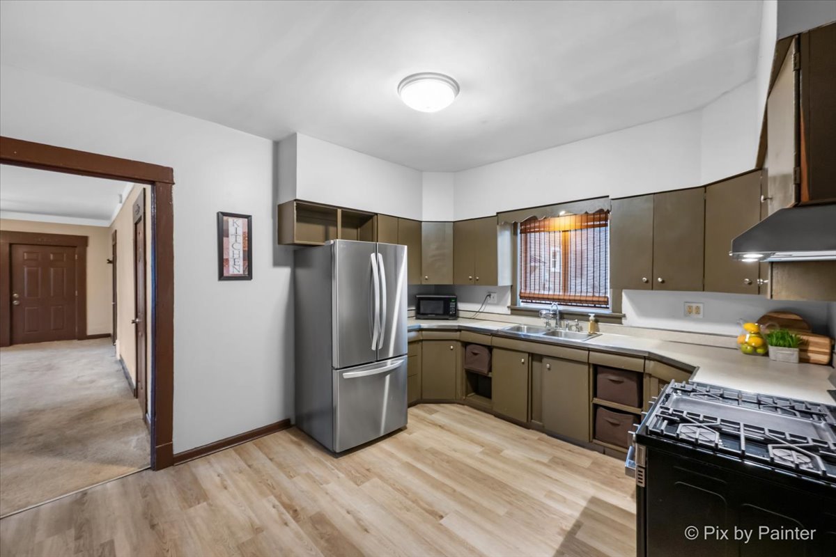 410 N Ctr St Joliet, IL 60435