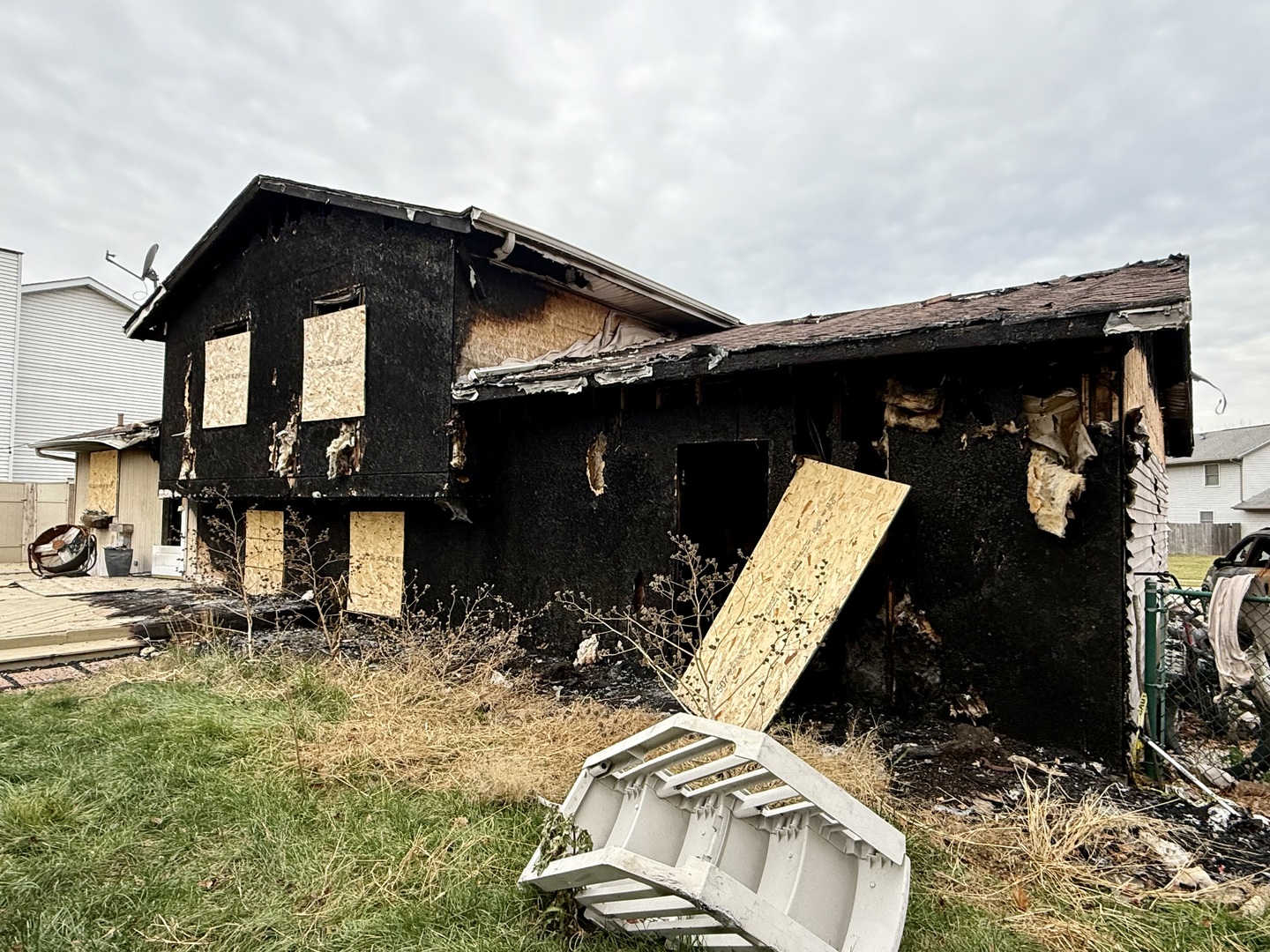 3406 Karen Dr Joliet, IL 60431