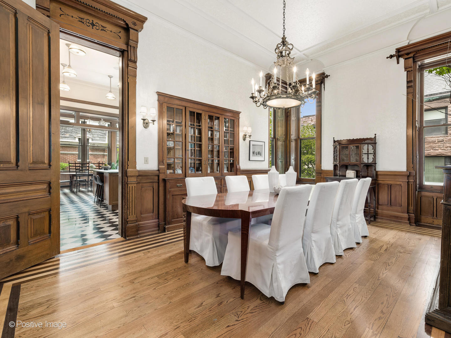 1454 N Dearborn St Chicago, IL 60610