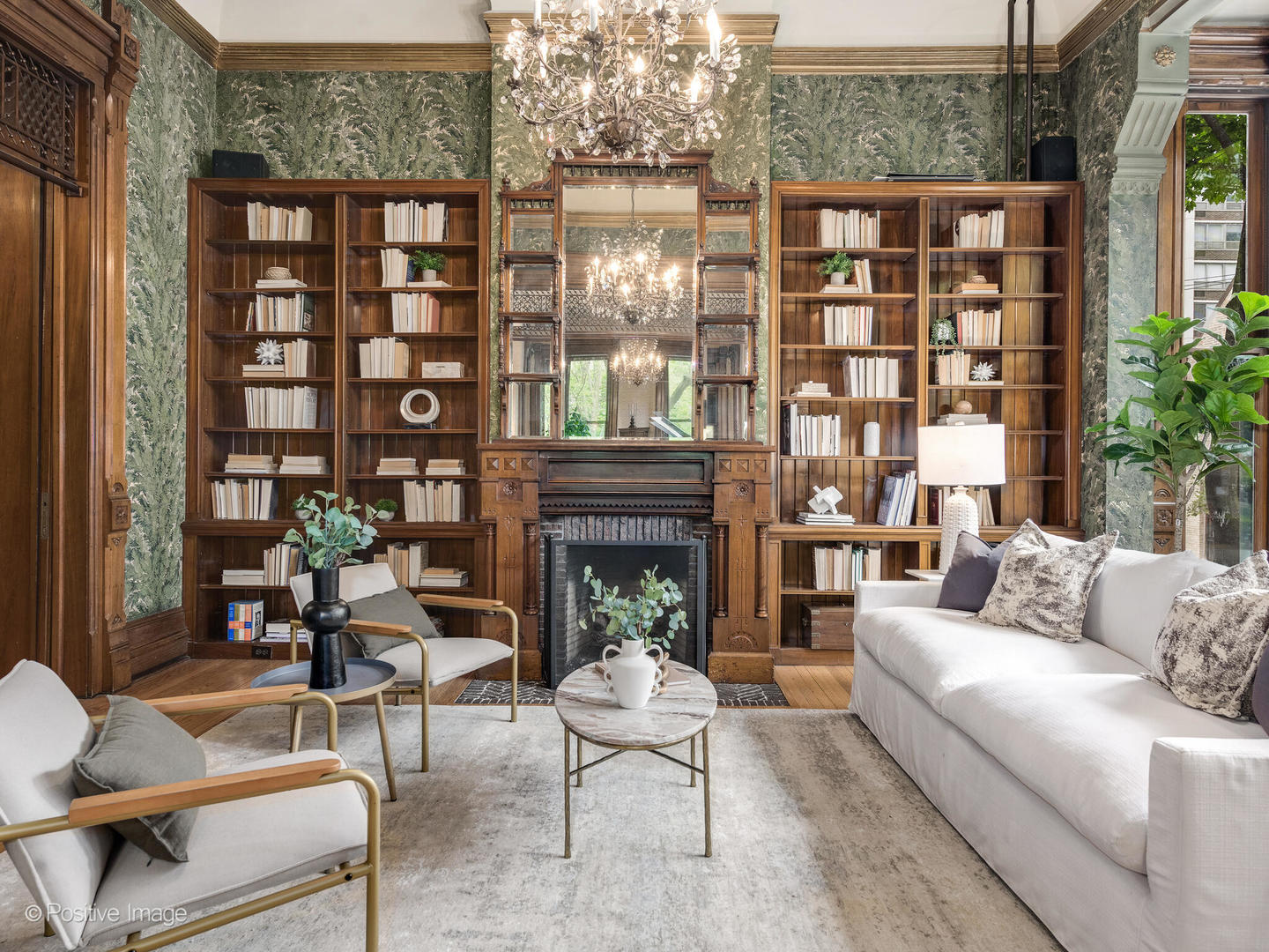 1454 N Dearborn St Chicago, IL 60610