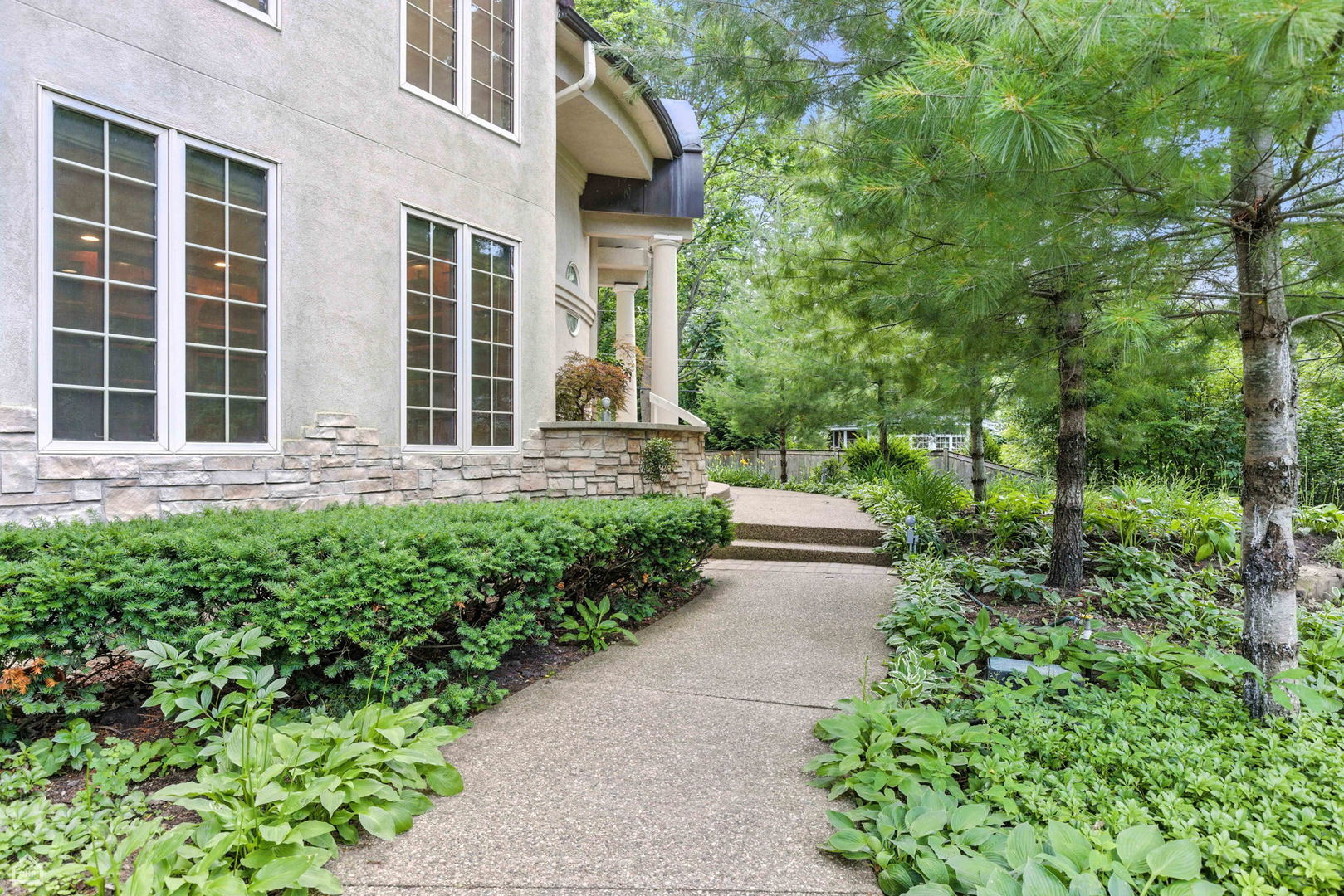 260 Beech St Highland Park, IL 60035