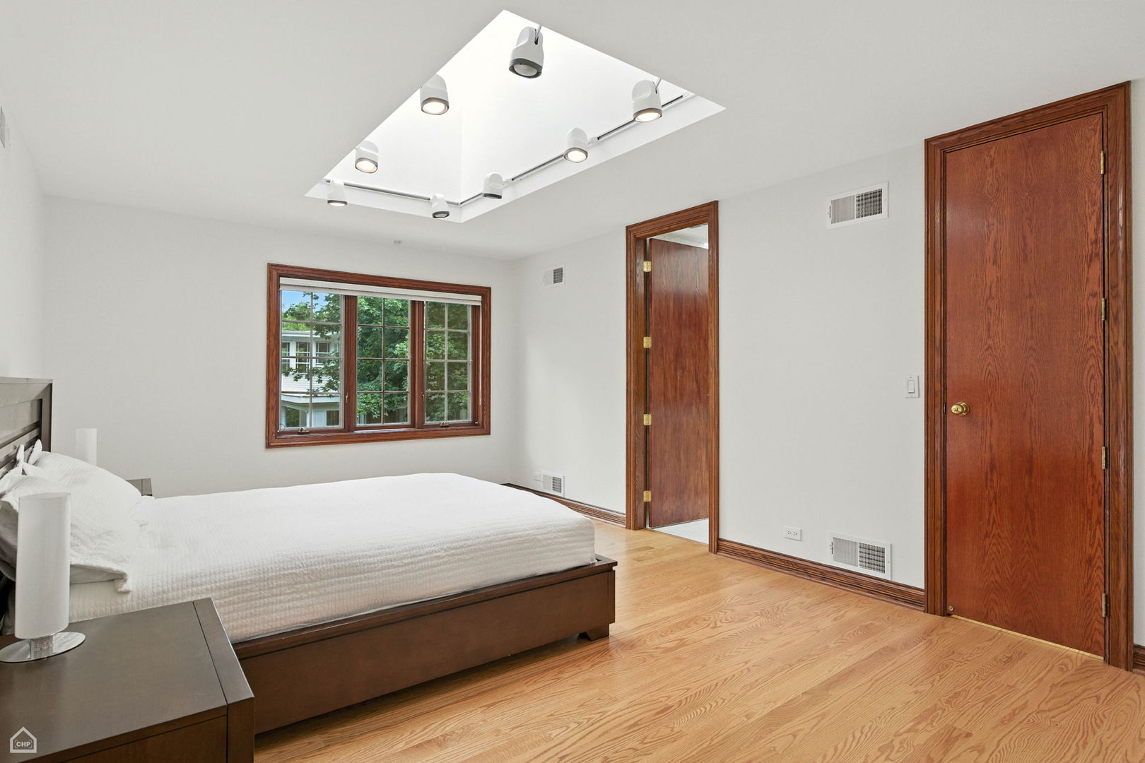 260 Beech St Highland Park, IL 60035