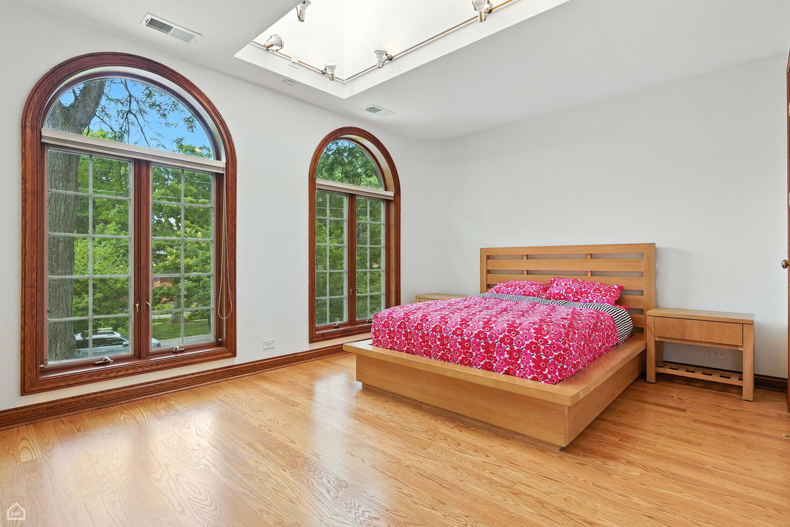 260 Beech St Highland Park, IL 60035