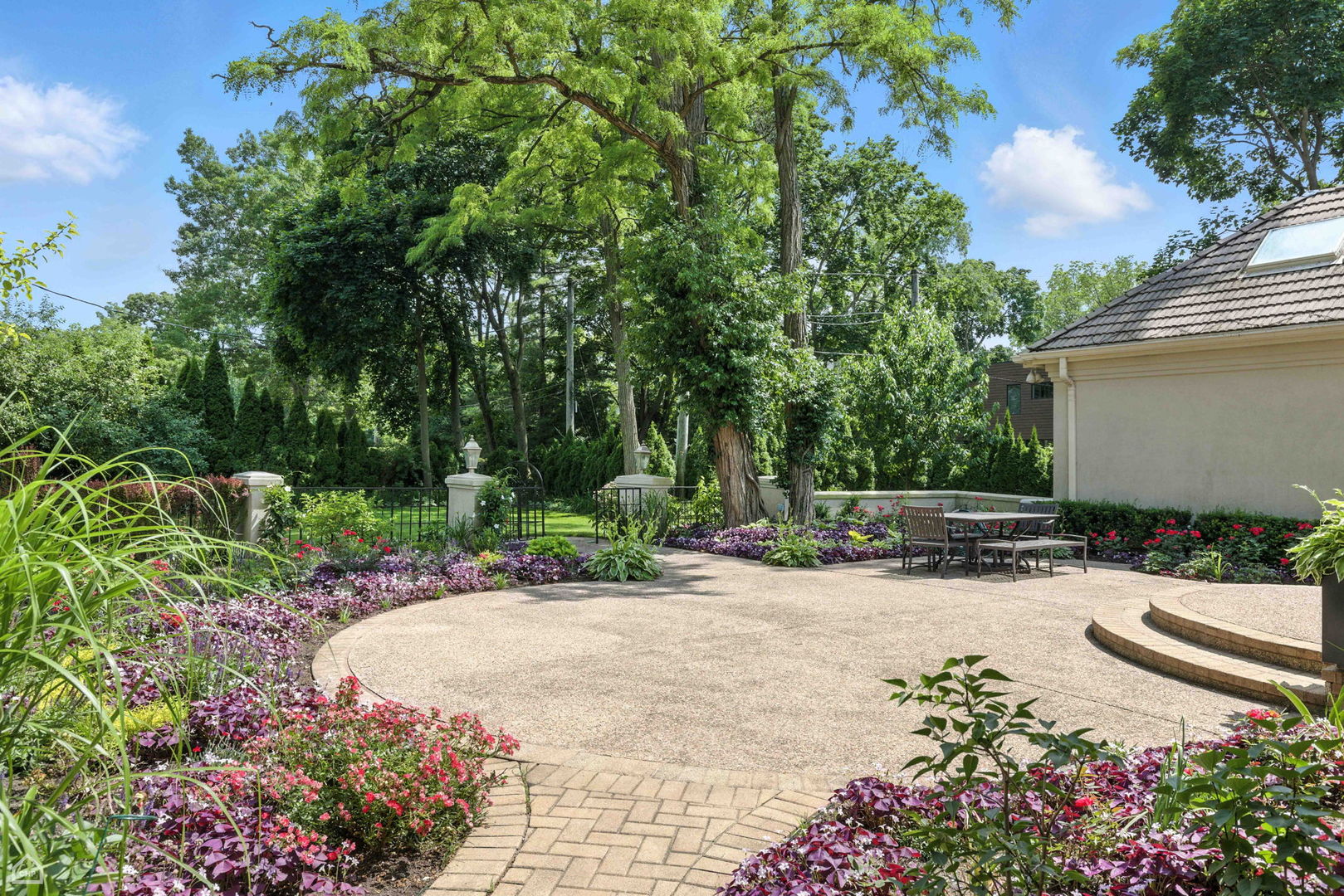 260 Beech St Highland Park, IL 60035