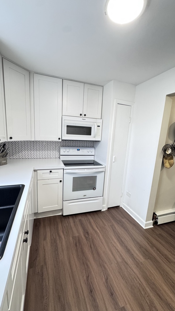 415 Wesley Ave #48 Oak Park, IL 60302