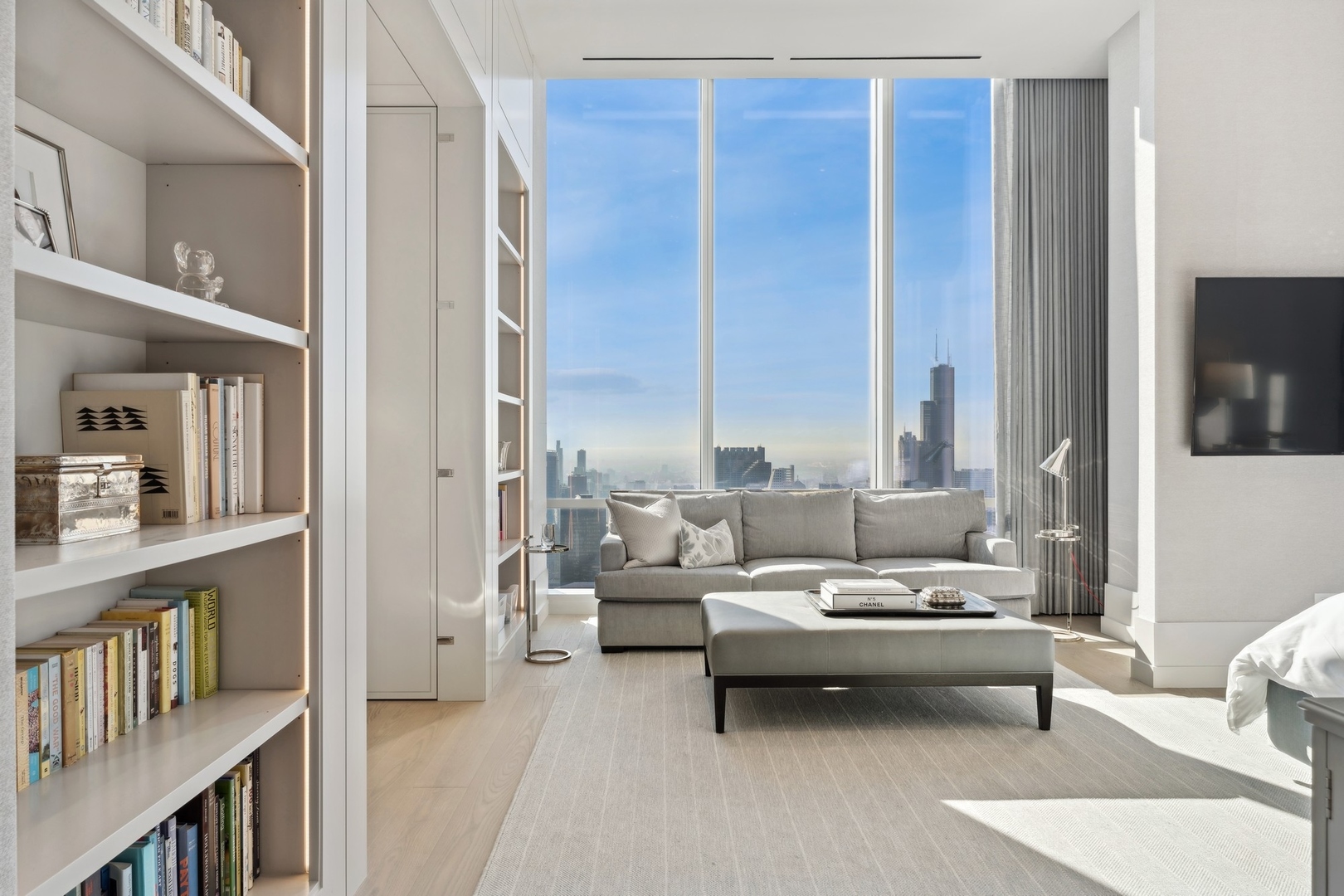 14 W Superior St #6900 Chicago, IL 60654