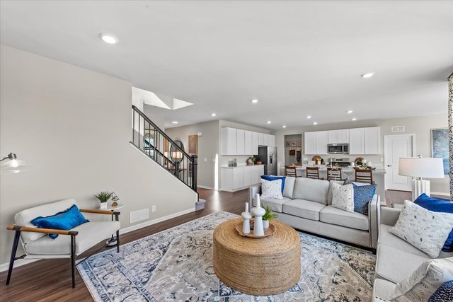 357 West Pt Cir