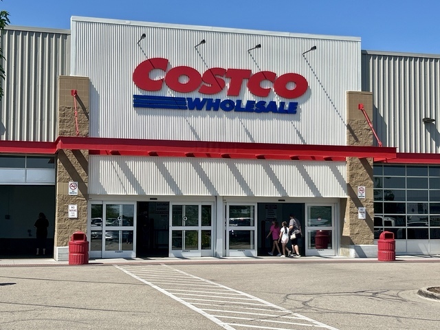 382 West Pt Cir