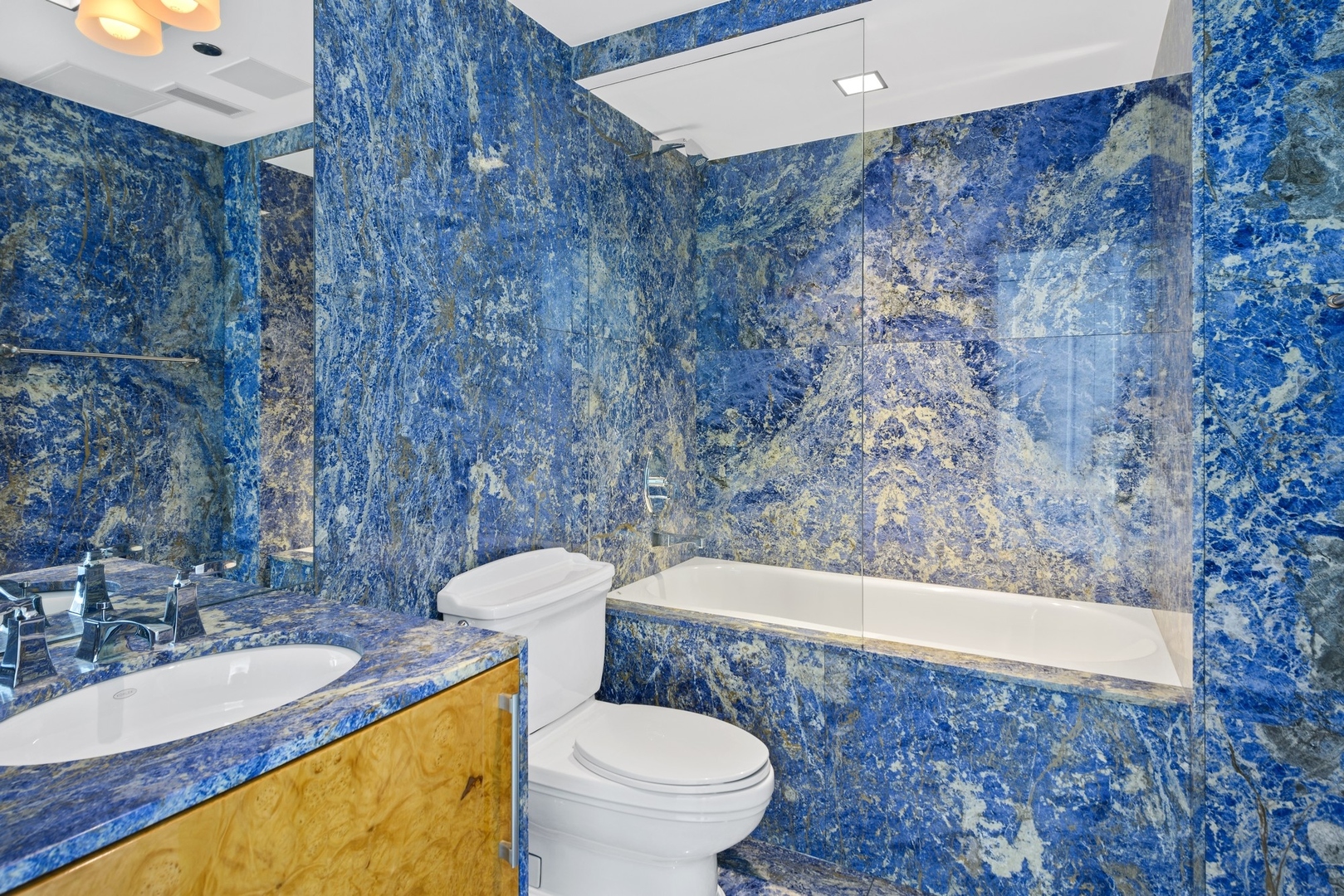 415 E North Water St #3205 Chicago, IL 60611