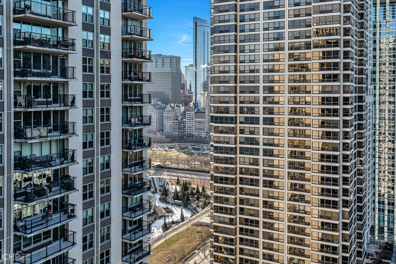 400 E Randolph St #3428 Chicago, IL 60601