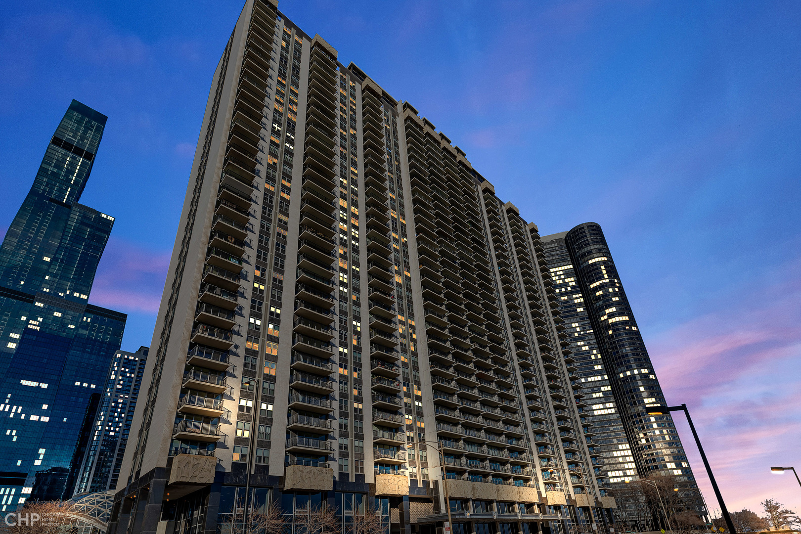 400 E Randolph St #3428 Chicago, IL 60601