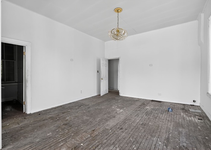 1114 W 51st St Chicago, IL 60609