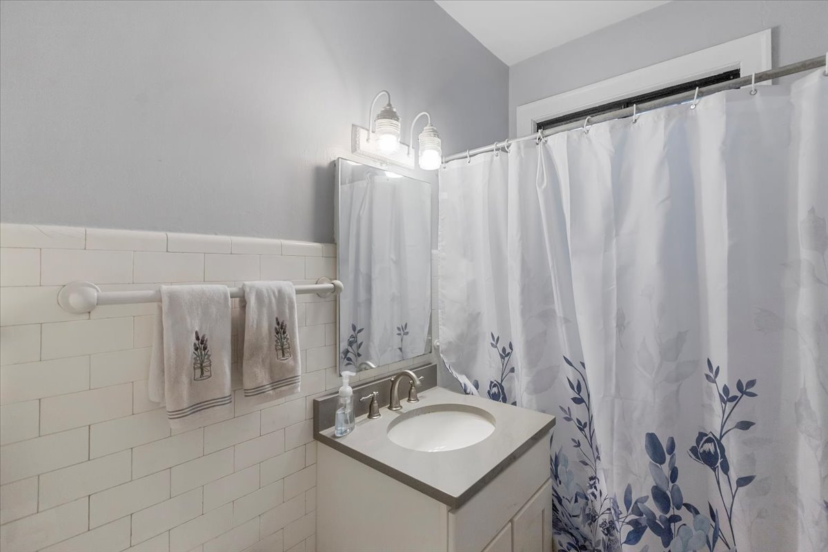 730 NOYES St #K3 Evanston, IL 60201