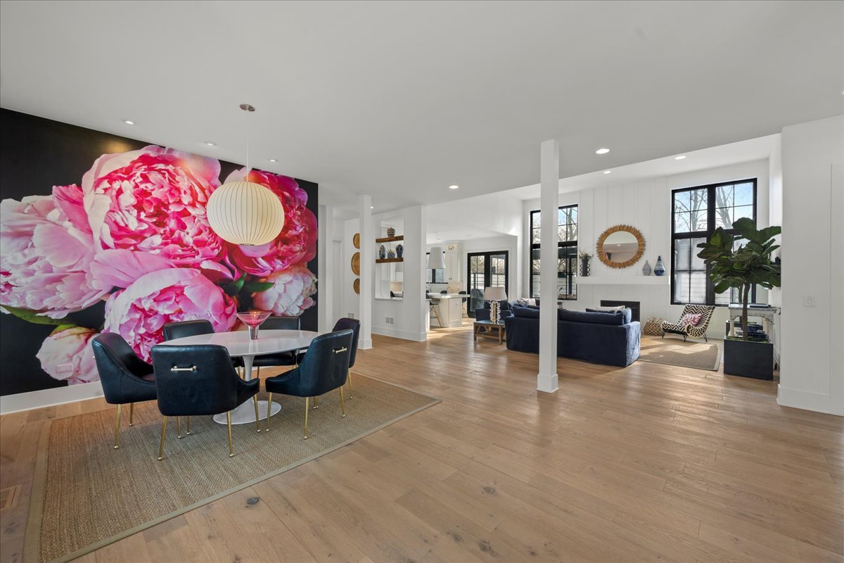 1555 Samanthas Way Deerfield, IL 60015