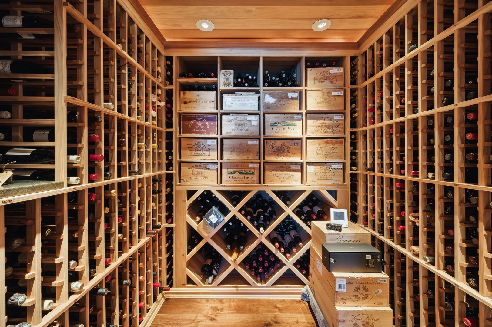 180 E PEARSON St #5902 Chicago, IL 60611