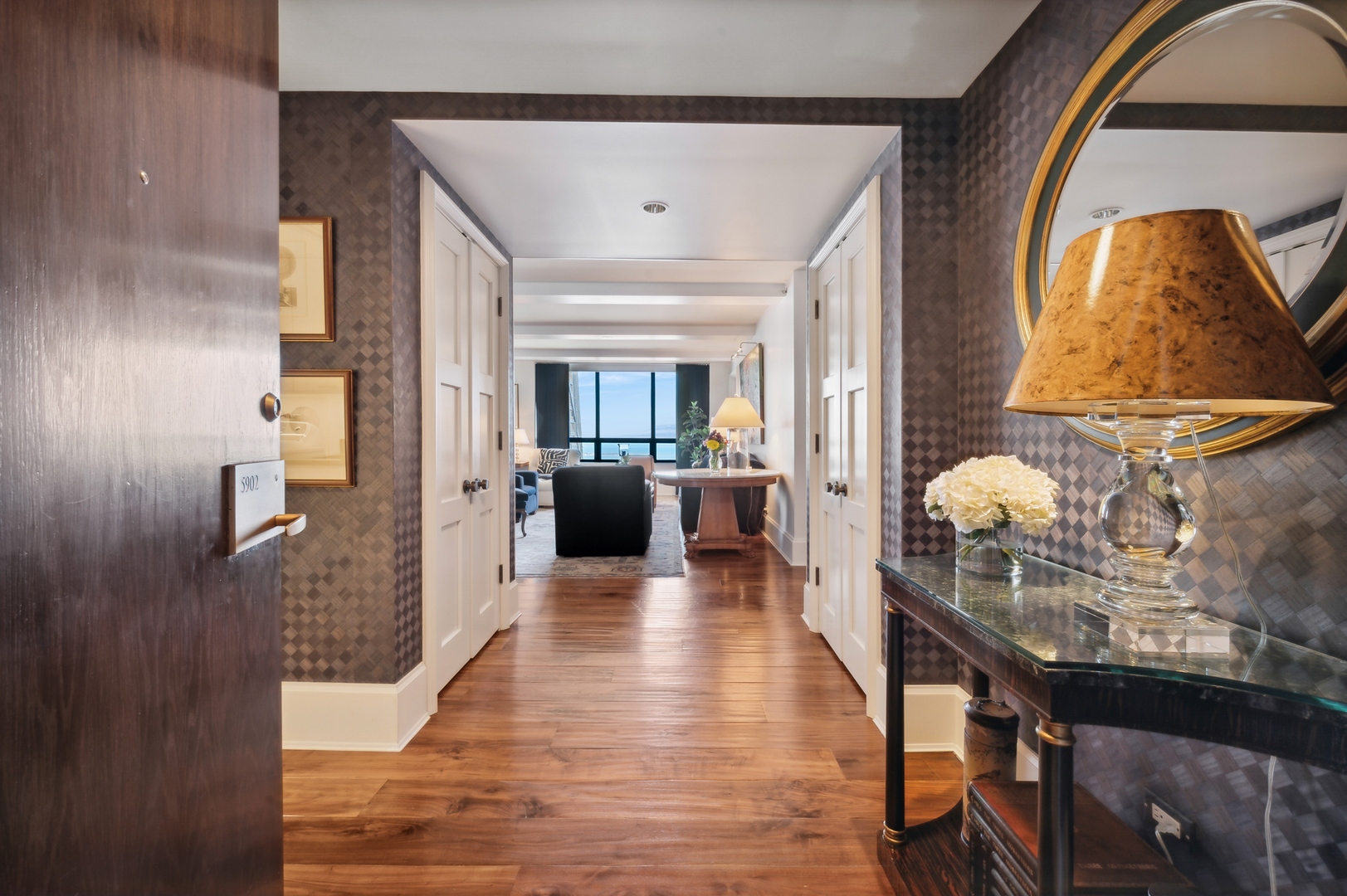 180 E PEARSON St #5902 Chicago, IL 60611