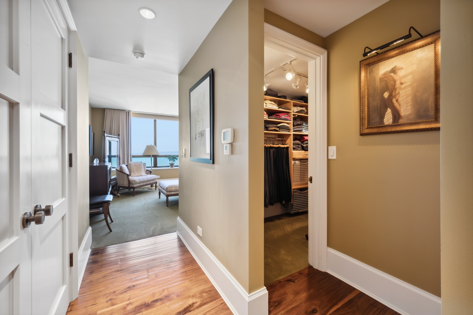 180 E PEARSON St #5902 Chicago, IL 60611