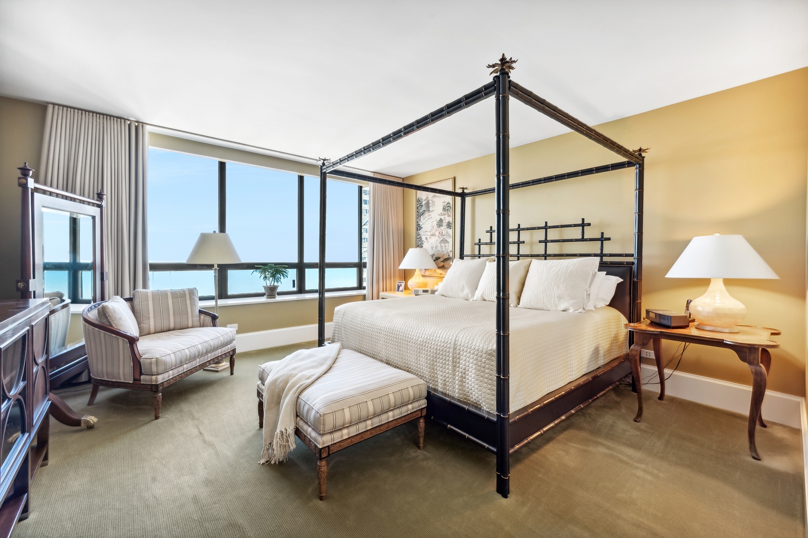 180 E PEARSON St #5902 Chicago, IL 60611