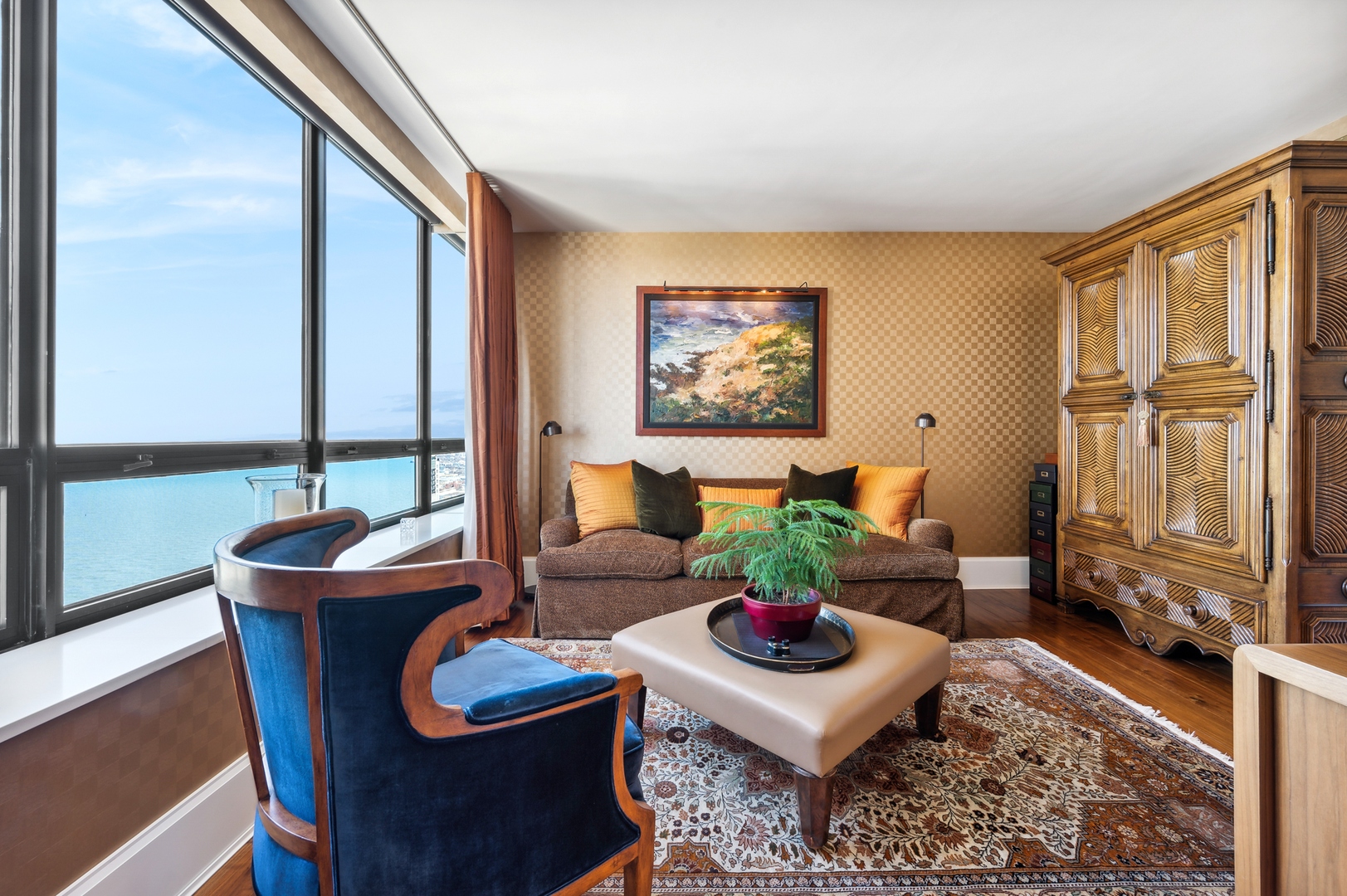 180 E PEARSON St #5902 Chicago, IL 60611