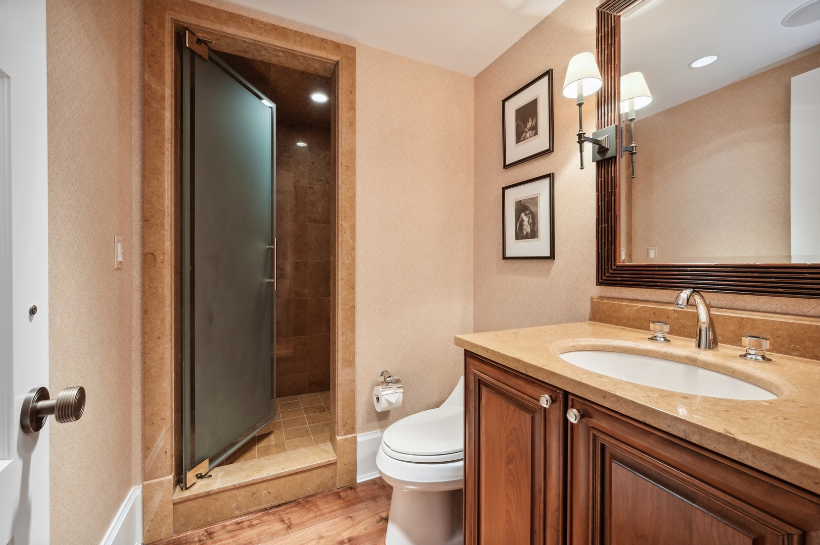 180 E PEARSON St #5902 Chicago, IL 60611