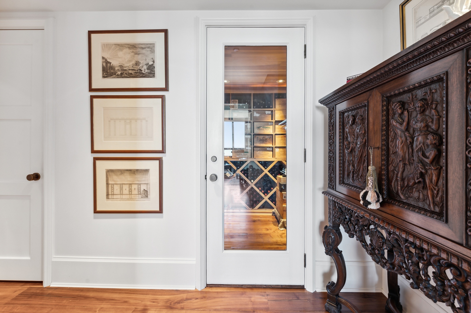 180 E PEARSON St #5902 Chicago, IL 60611