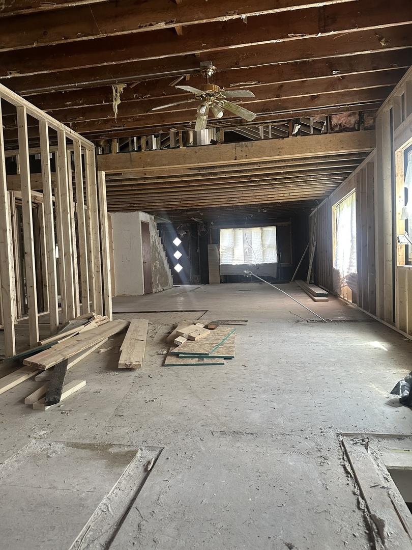 1214 Rdg Rd