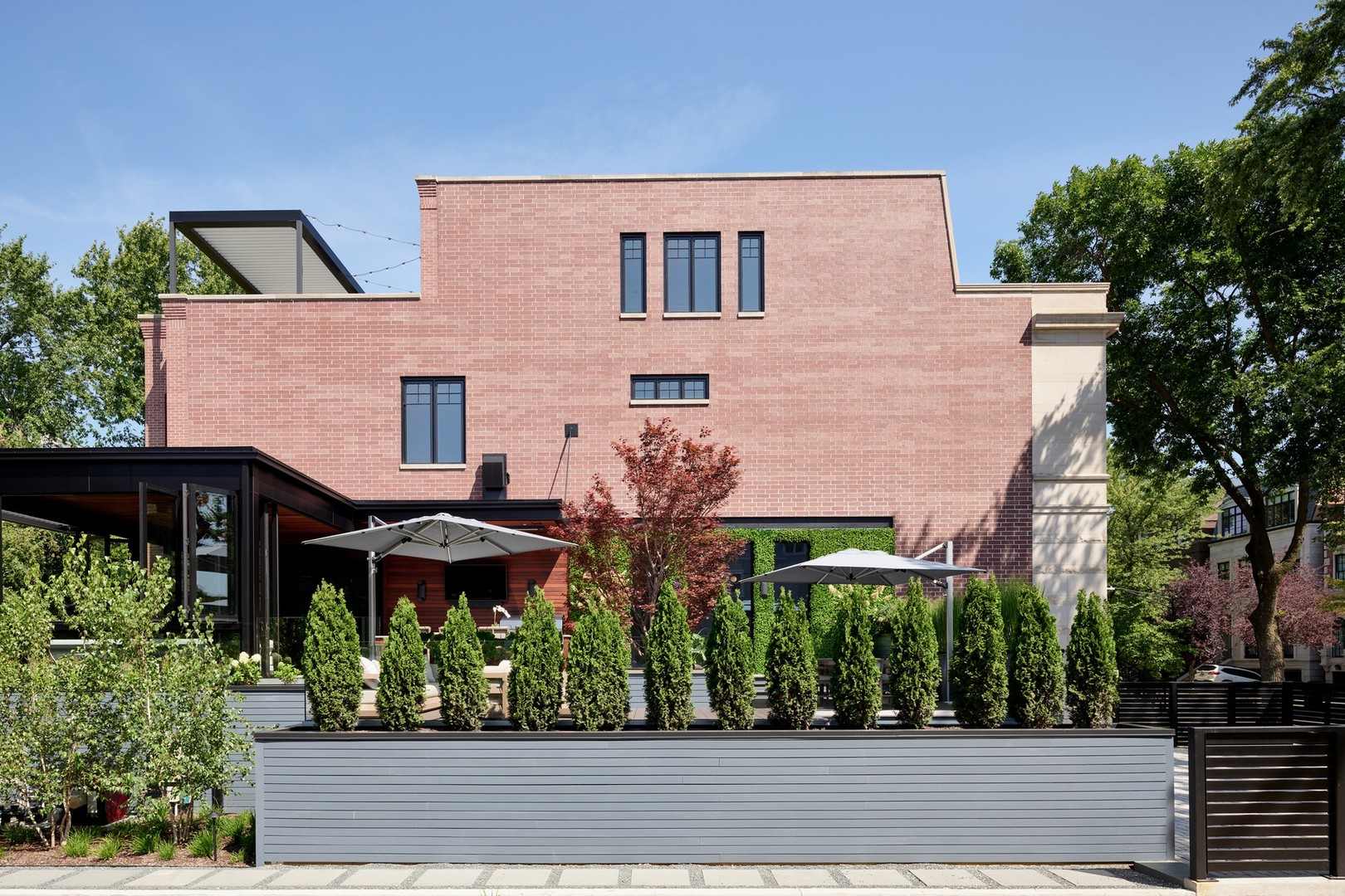 1838 N BURLING St Chicago, IL 60614