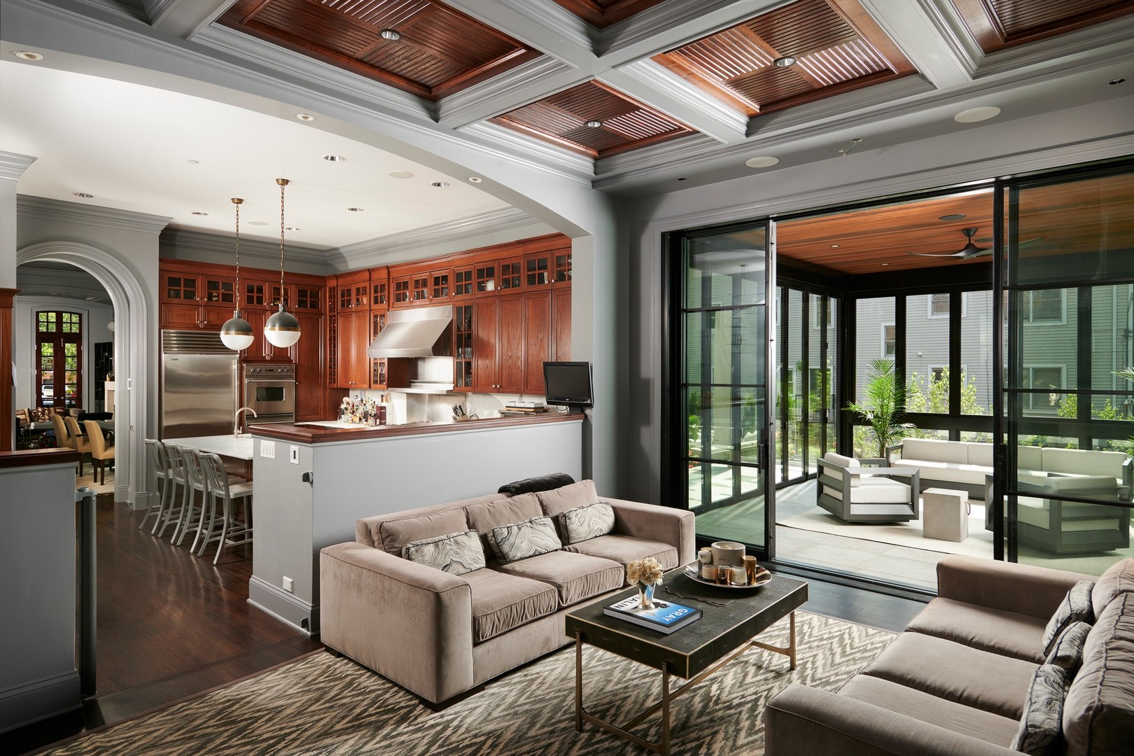 1838 N BURLING St Chicago, IL 60614