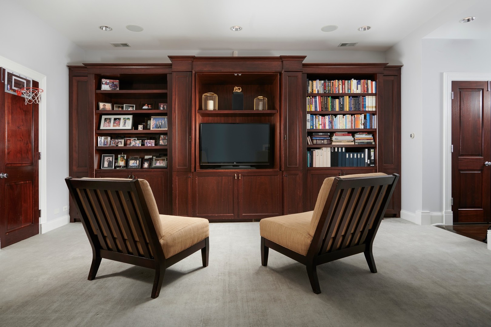 1838 N BURLING St Chicago, IL 60614