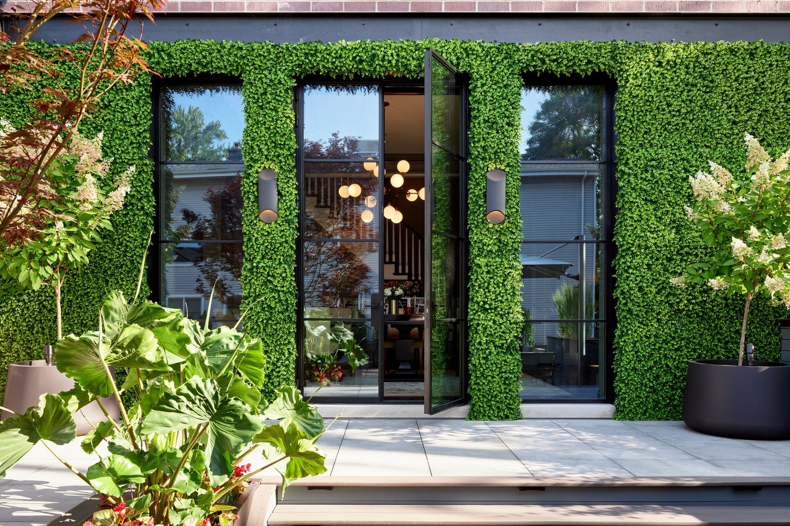 1838 N BURLING St Chicago, IL 60614