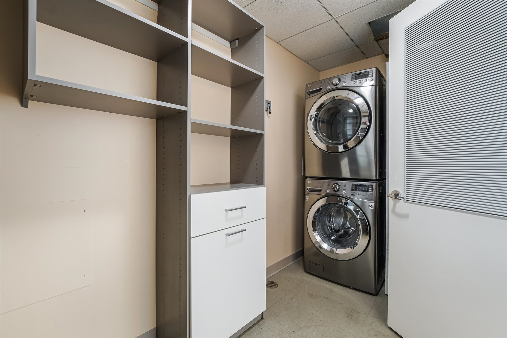 340 E Randolph St #3503 Chicago, IL 60601