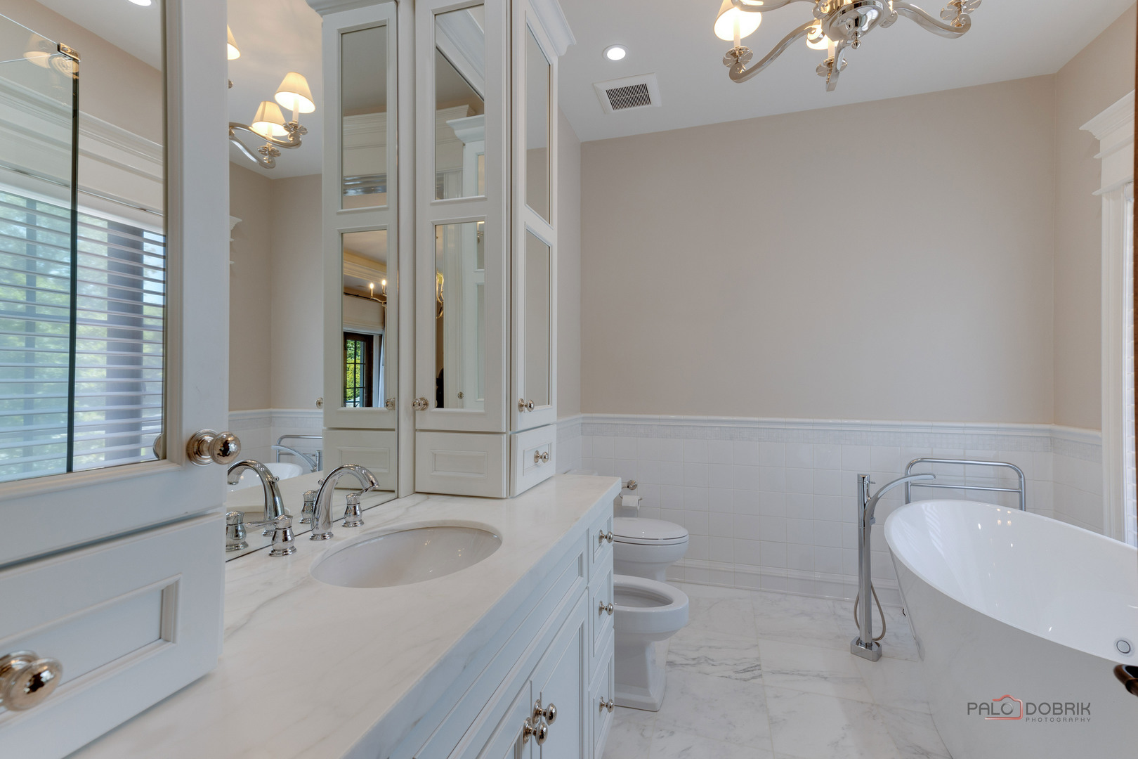 595 Cir Ln Lake Forest, IL 60045