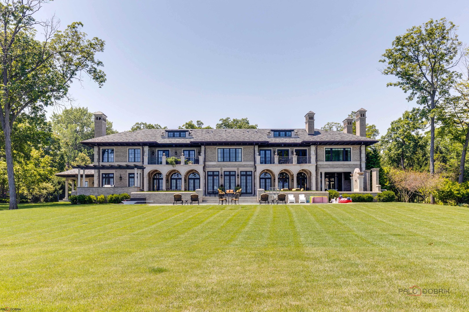 595 Cir Ln Lake Forest, IL 60045