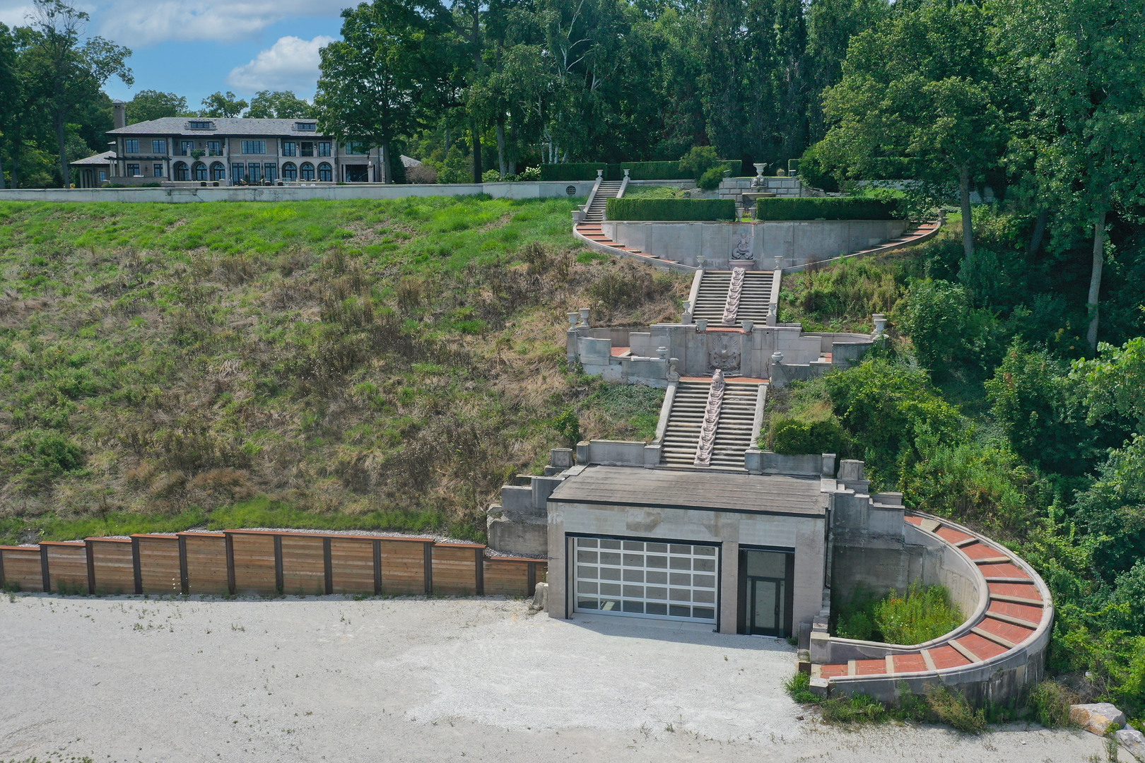 595 Cir Ln Lake Forest, IL 60045