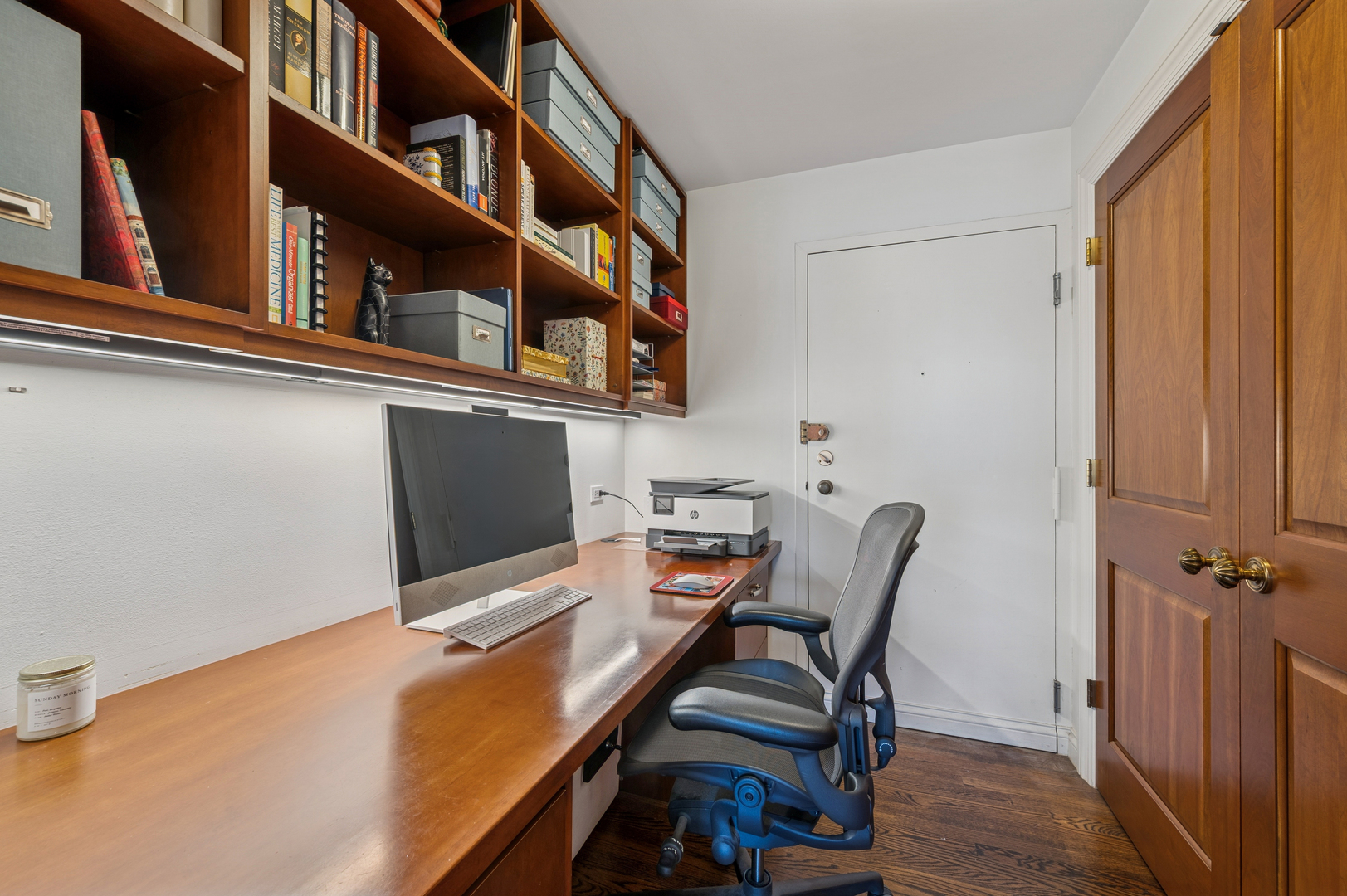 1313 N Ritchie Ct #2701 Chicago, IL 60610