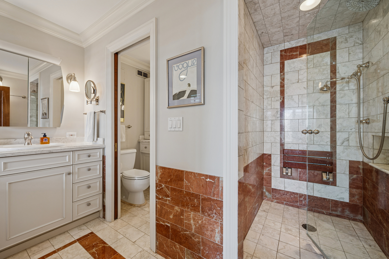 1313 N Ritchie Ct #2701 Chicago, IL 60610