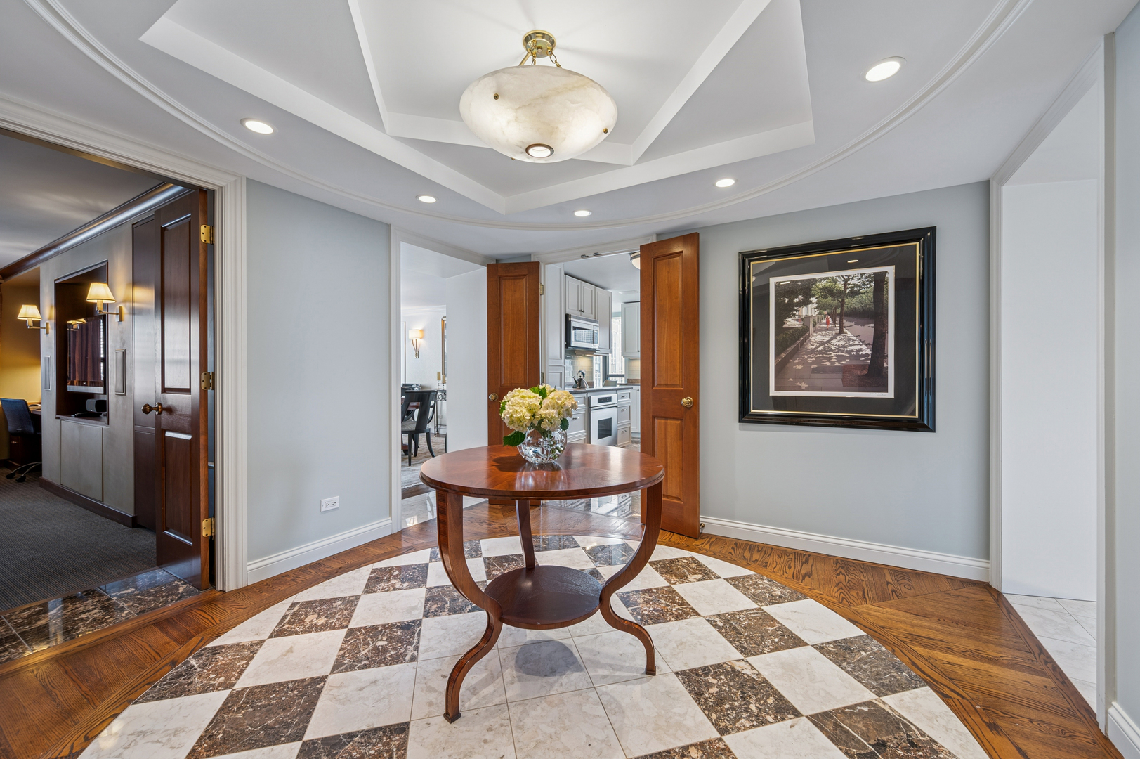 1313 N Ritchie Ct #2701 Chicago, IL 60610