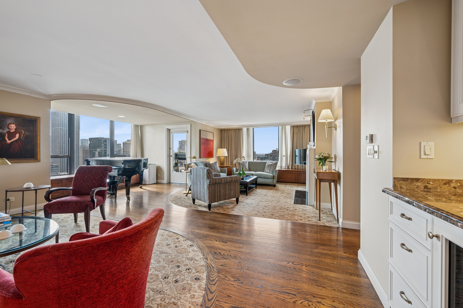 1313 N Ritchie Ct #2701 Chicago, IL 60610