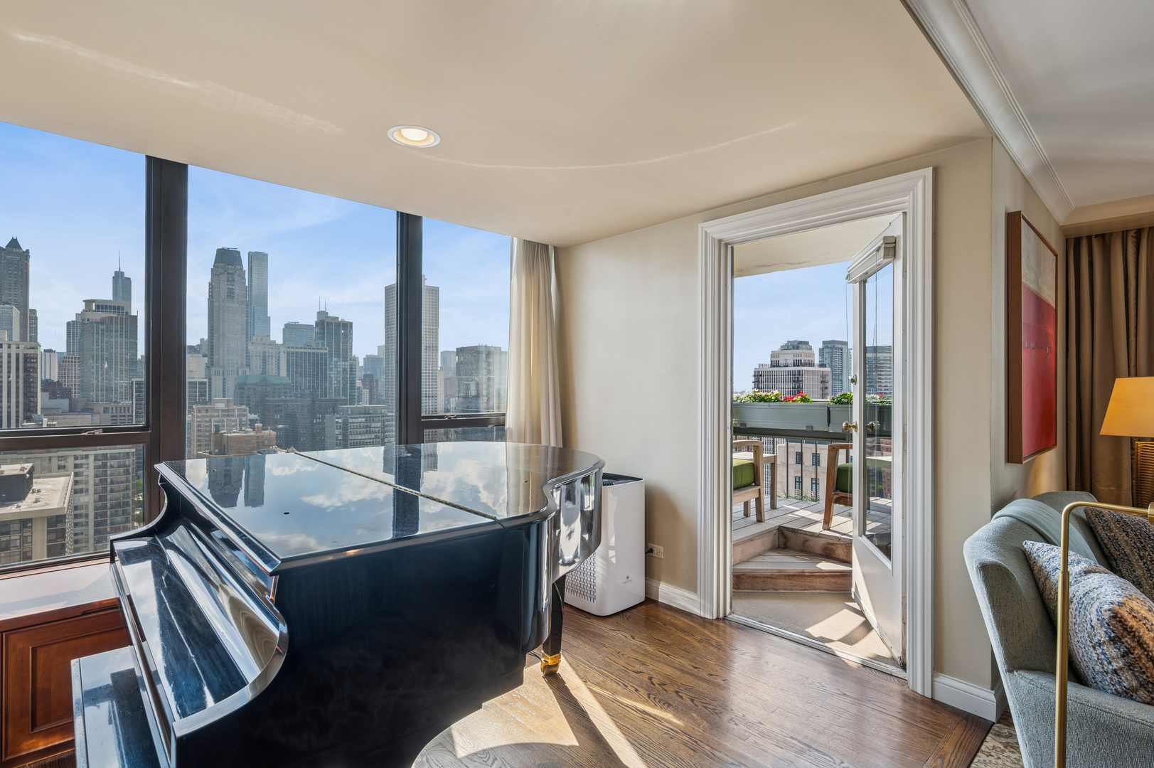 1313 N Ritchie Ct #2701 Chicago, IL 60610