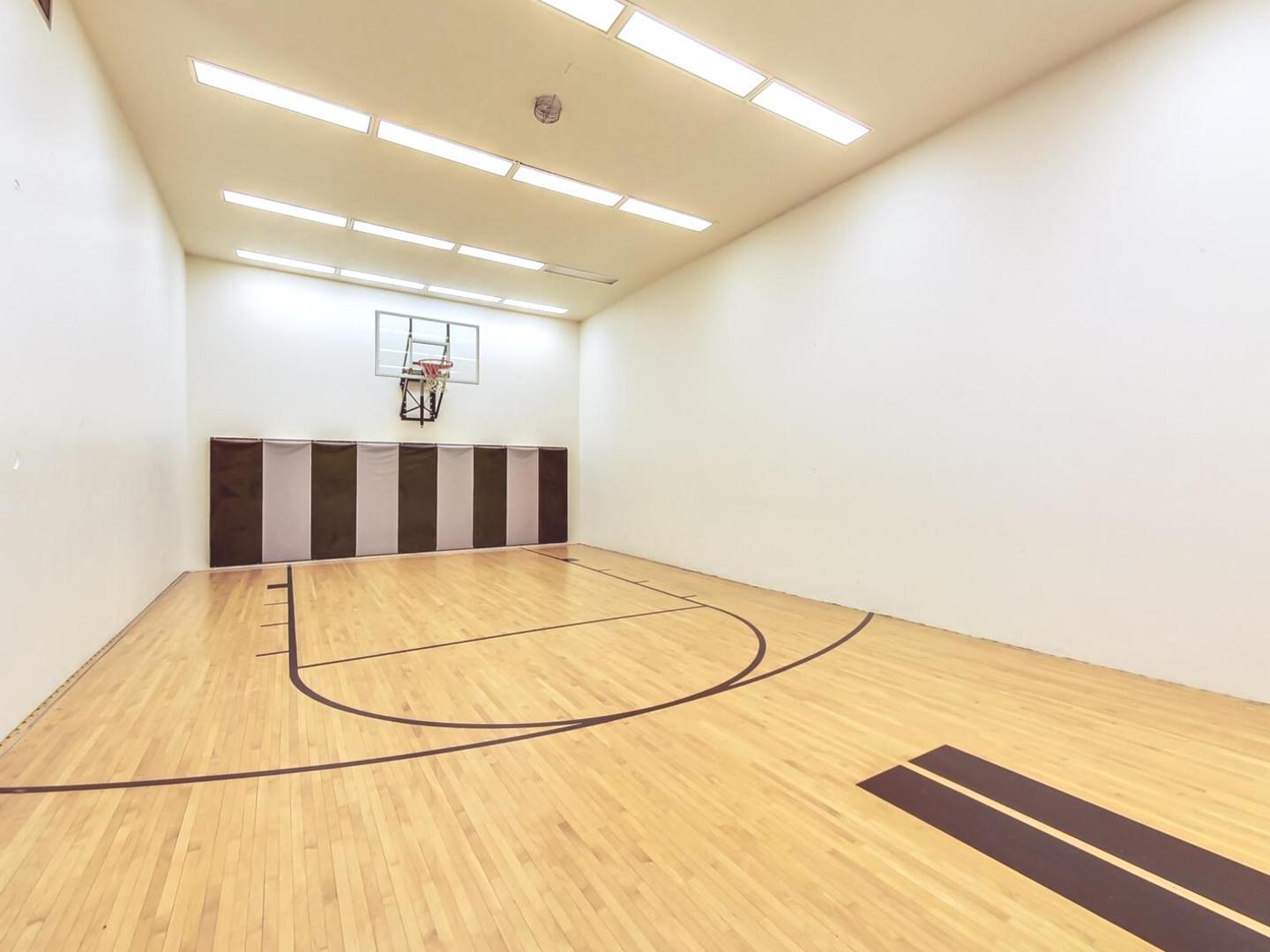 400 E RANDOLPH St #1804 Chicago, IL 60601