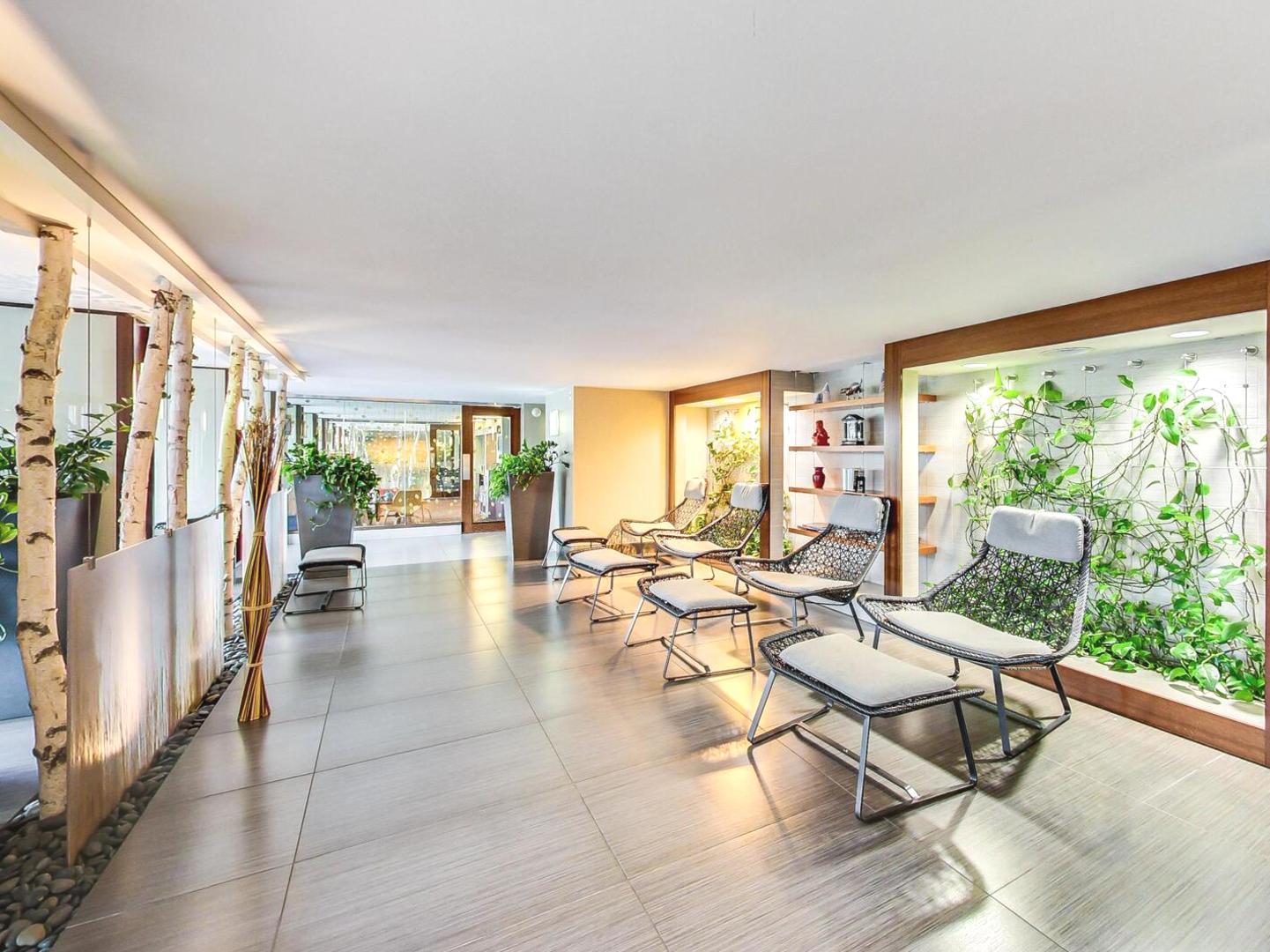 400 E RANDOLPH St #1804 Chicago, IL 60601